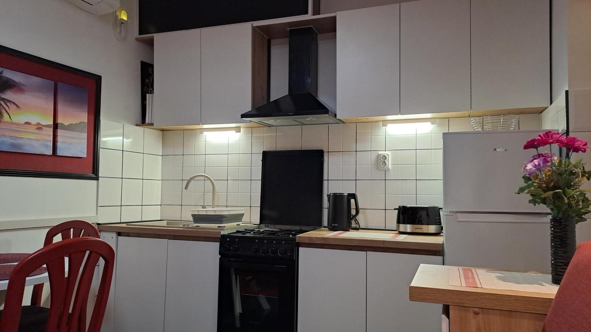Red Gold Apartment Пула Екстер'єр фото